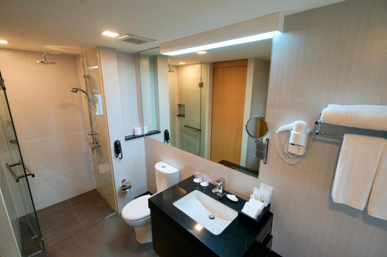 Amaranth Suvarnabhumi - Free Suvarnabhumi Airport Shuttle Khách sạn 5*